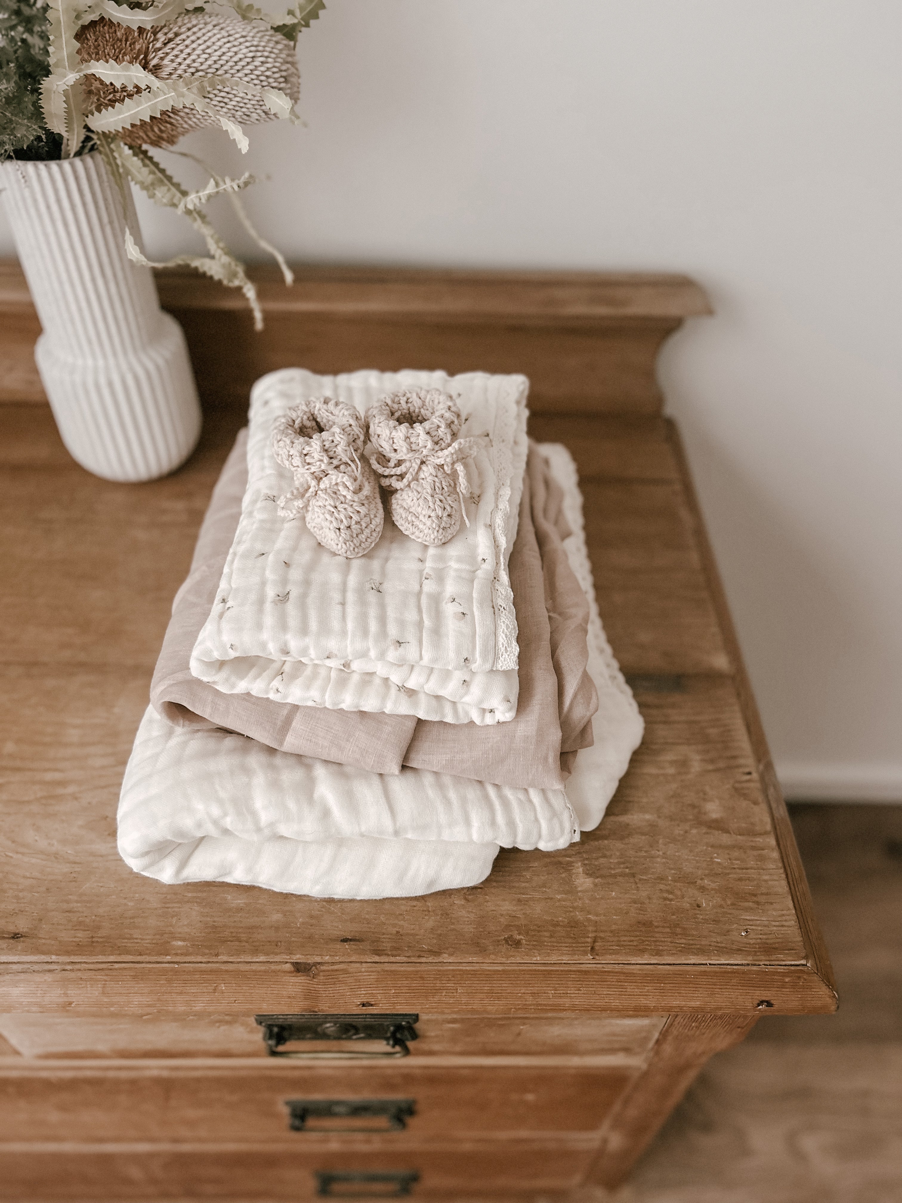 Organic Gauze Cotton COT Blanket in Petal